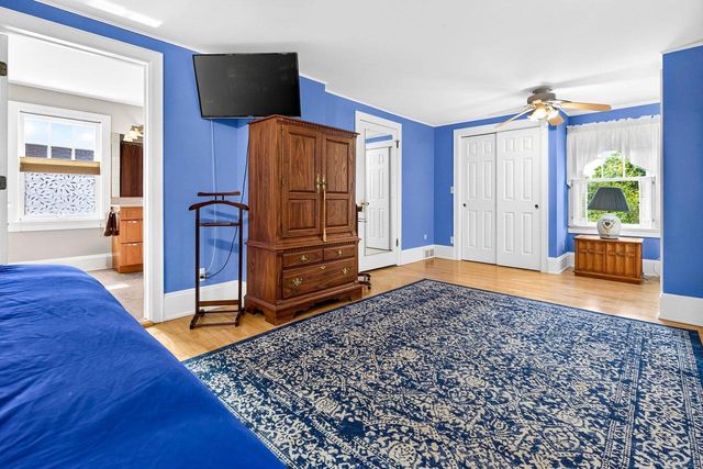 335 E WISCONSIN AVENUE, Neenah, WI 54956