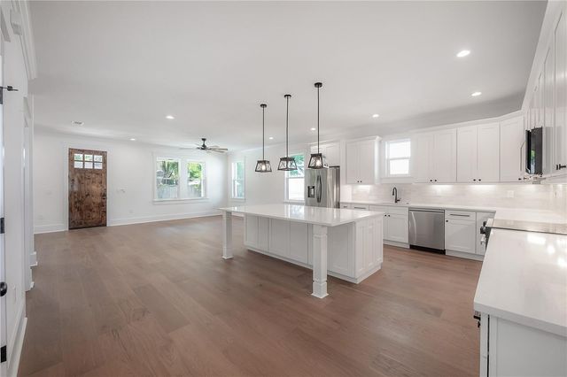 804 E WILDER AVENUE, Tampa, FL 33603