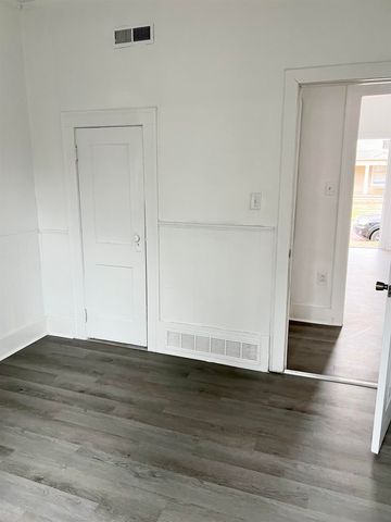 111 E 14th, Wichita, KS 67214