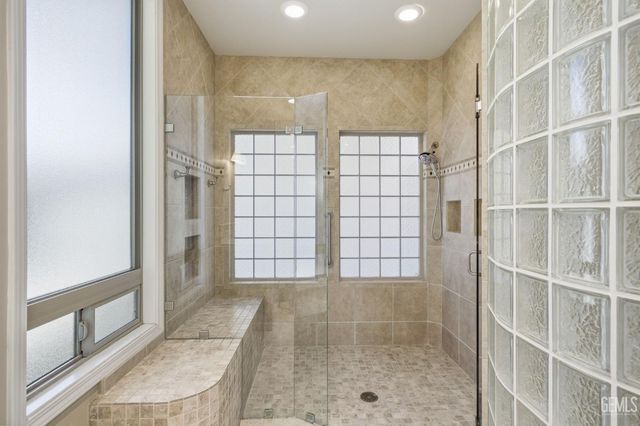 7501 El Roble Court, Bakersfield, CA 93309