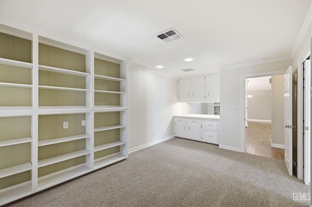 7501 El Roble Court, Bakersfield, CA 93309