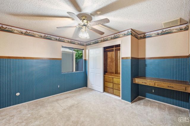7501 El Roble Court, Bakersfield, CA 93309