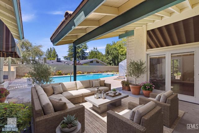 7501 El Roble Court, Bakersfield, CA 93309