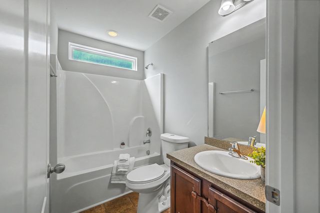 122 Brittondale Road, Summerville, SC 29485