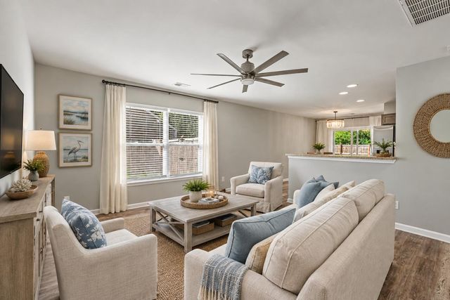 122 Brittondale Road, Summerville, SC 29485