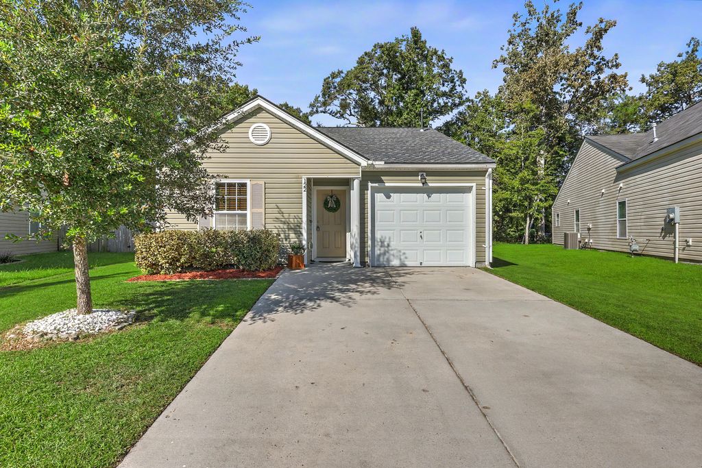 122 Brittondale Road, Summerville, SC 29485