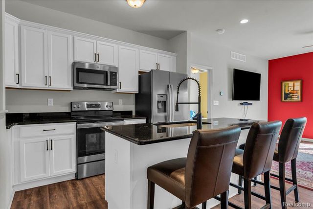 831 Plum Village Drive, Raisinville Township, MI 48161