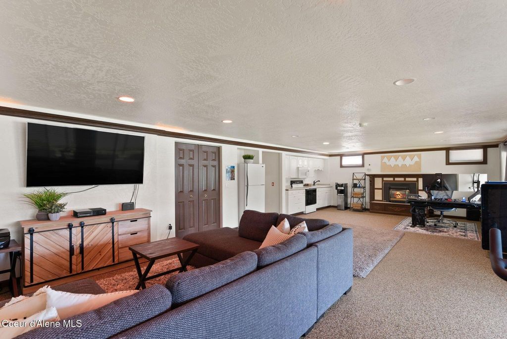 1926 E Rodkey Dr, Post Falls, ID 83854 photo 37