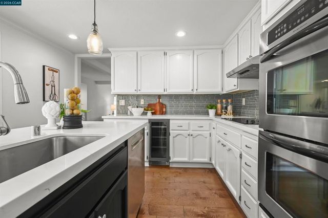 411 411 Oneida Ct, Danville, CA 94526