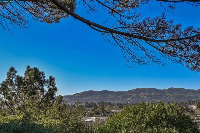 411 411 Oneida Ct, Danville, CA 94526