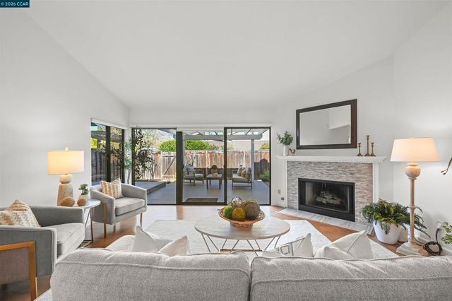 411 411 Oneida Ct, Danville, CA 94526