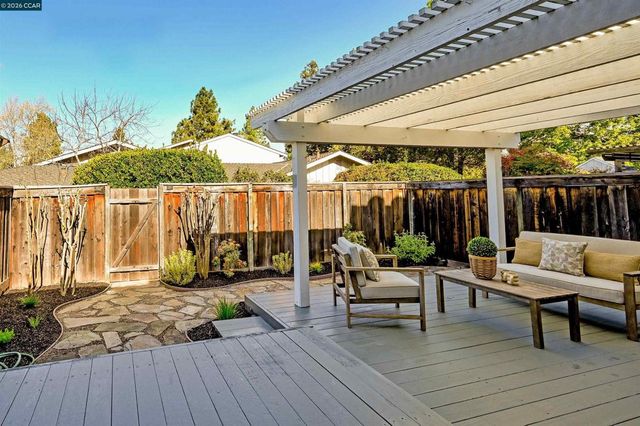 411 411 Oneida Ct, Danville, CA 94526