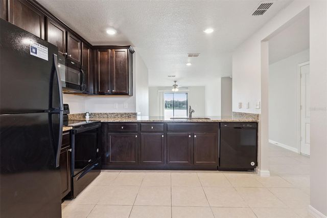 1601 ORNE STREET, Mascotte, FL 34753