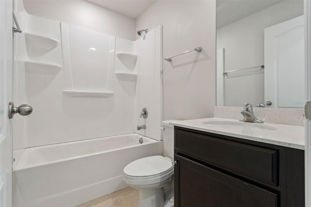 1601 ORNE STREET, Mascotte, FL 34753