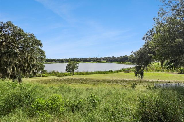 1601 ORNE STREET, Mascotte, FL 34753
