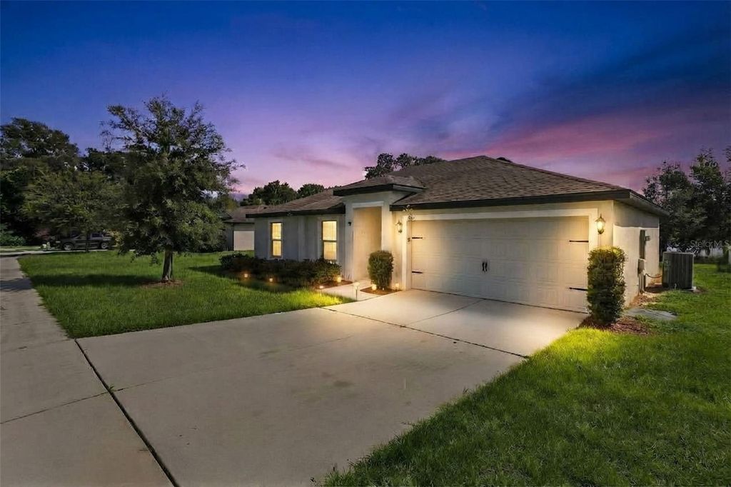 1601 ORNE STREET, Mascotte, FL 34753