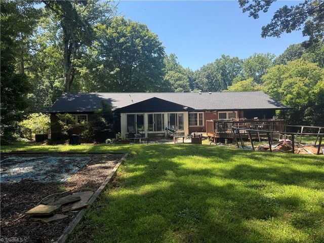 2651 Green crest Drive, Winston-salem, NC 27106
