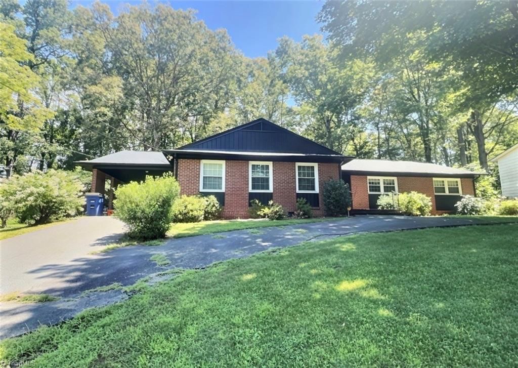 2651 Green crest Drive, Winston-salem, NC 27106