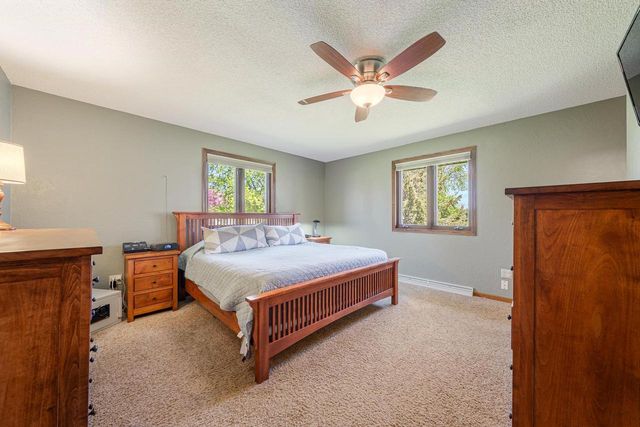 670 S 5TH AVENUE, Winneconne, WI 54986