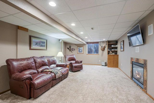 670 S 5TH AVENUE, Winneconne, WI 54986