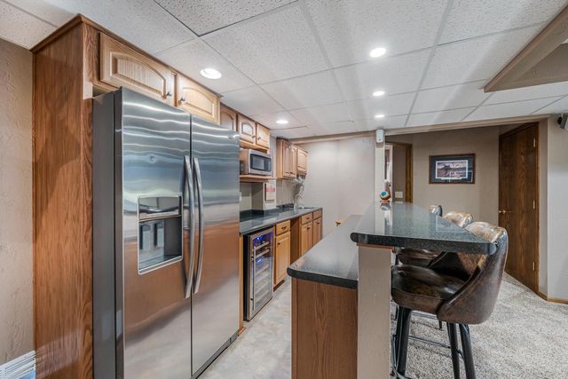 670 S 5TH AVENUE, Winneconne, WI 54986