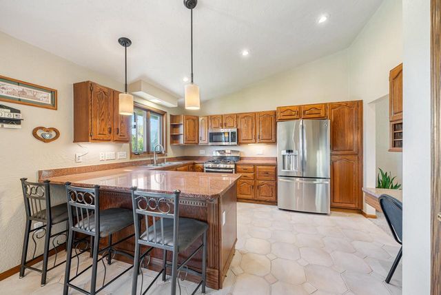 670 S 5TH AVENUE, Winneconne, WI 54986