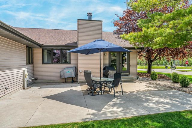 670 S 5TH AVENUE, Winneconne, WI 54986