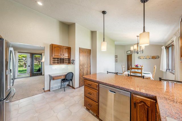 670 S 5TH AVENUE, Winneconne, WI 54986