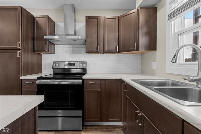 3705 N Dearborn Street, Indianapolis, IN 46218