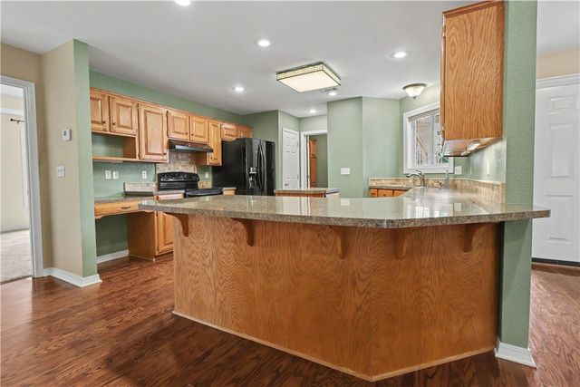 4360 W New Bridge Road, Fayetteville, AR 72704