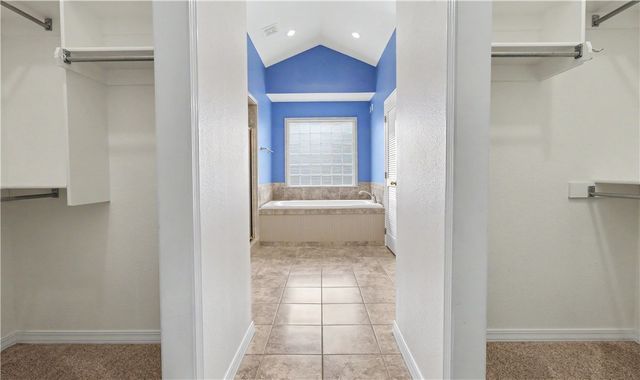 4360 W New Bridge Road, Fayetteville, AR 72704