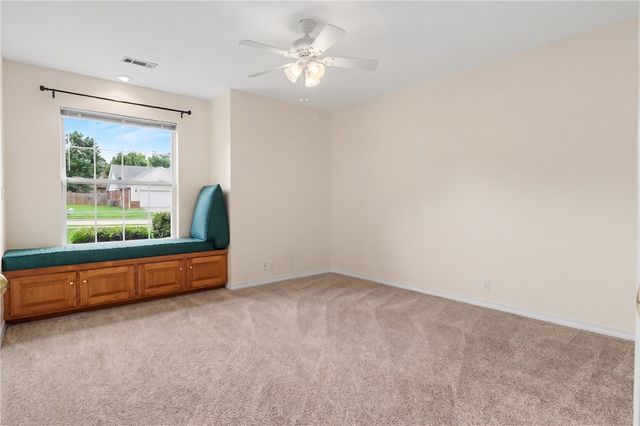 4360 W New Bridge Road, Fayetteville, AR 72704