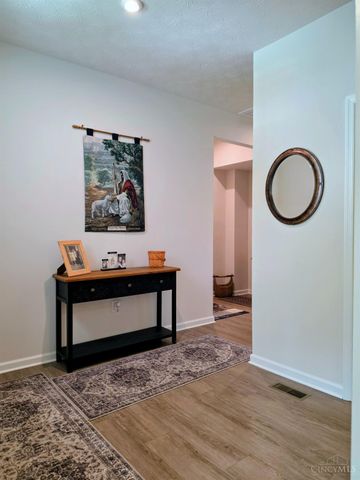 2360 Streamside Drive, Batavia, OH 45103