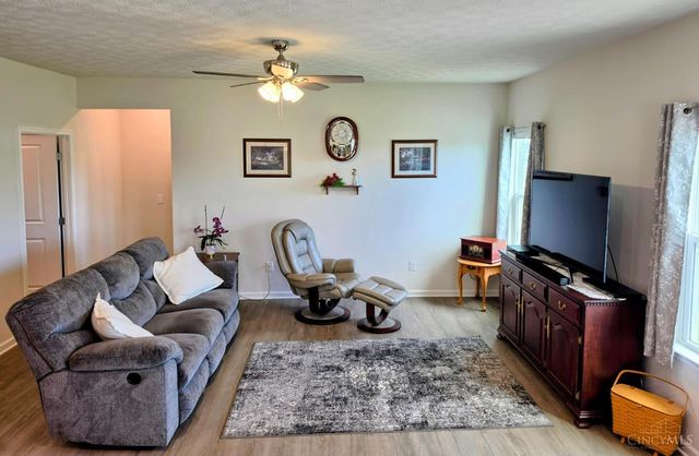 2360 Streamside Drive, Batavia, OH 45103