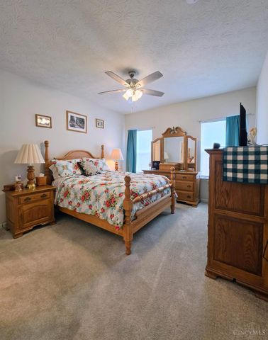 2360 Streamside Drive, Batavia, OH 45103