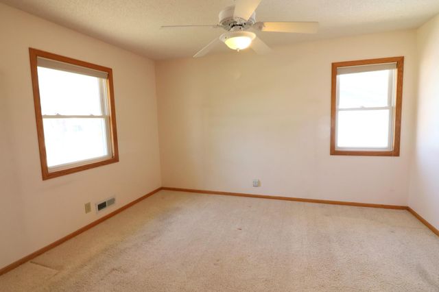 141 Strese Lane, Apple Valley, MN 55124