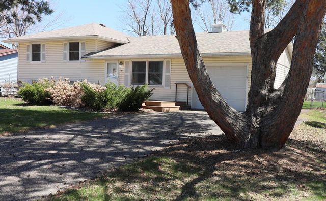 141 Strese Lane, Apple Valley, MN 55124