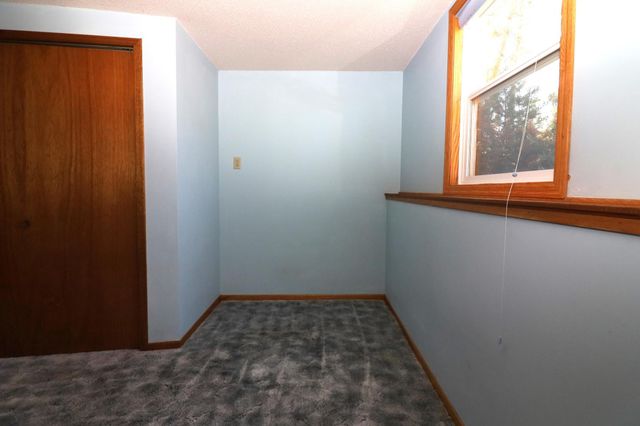 141 Strese Lane, Apple Valley, MN 55124