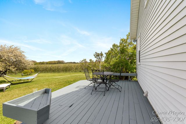 3741 8 Mile Road Nw, Alpine Twp, MI 49544
