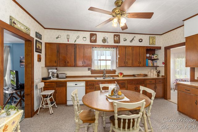 3741 8 Mile Road Nw, Alpine Twp, MI 49544