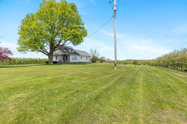 3741 8 Mile Road Nw, Alpine Twp, MI 49544
