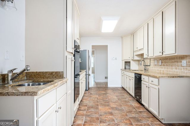 1369 Jody Lane NE, Atlanta, GA 30329