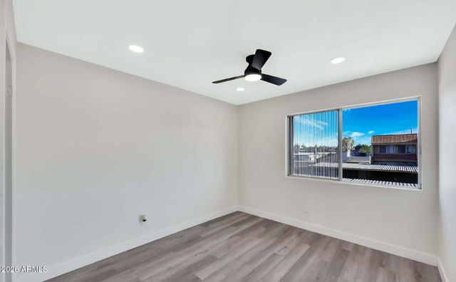 4818 W ROSE Lane, Glendale, AZ 85301