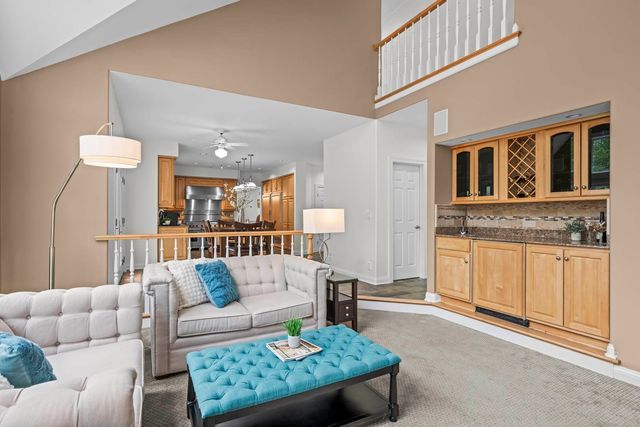 25568 N Countryside Drive, Lake Barrington, IL 60010