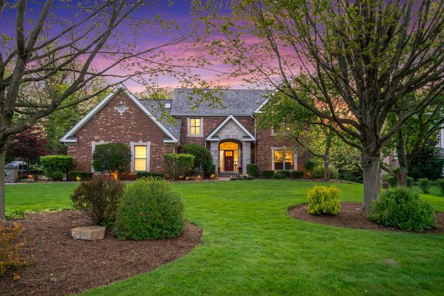 25568 N Countryside Drive, Lake Barrington, IL 60010