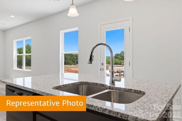 908 Rowe Crossing Drive, Newton, NC 28658