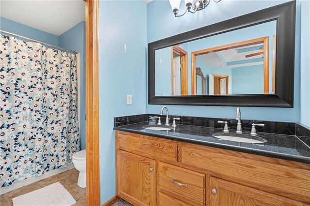 448 Laura Lane, Grain Valley, MO 64029