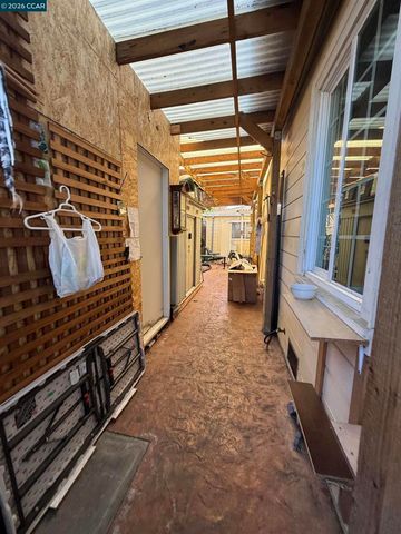 1698 151st Ave, San Leandro, CA 94578