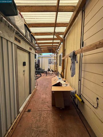 1698 151st Ave, San Leandro, CA 94578