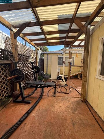 1698 151st Ave, San Leandro, CA 94578